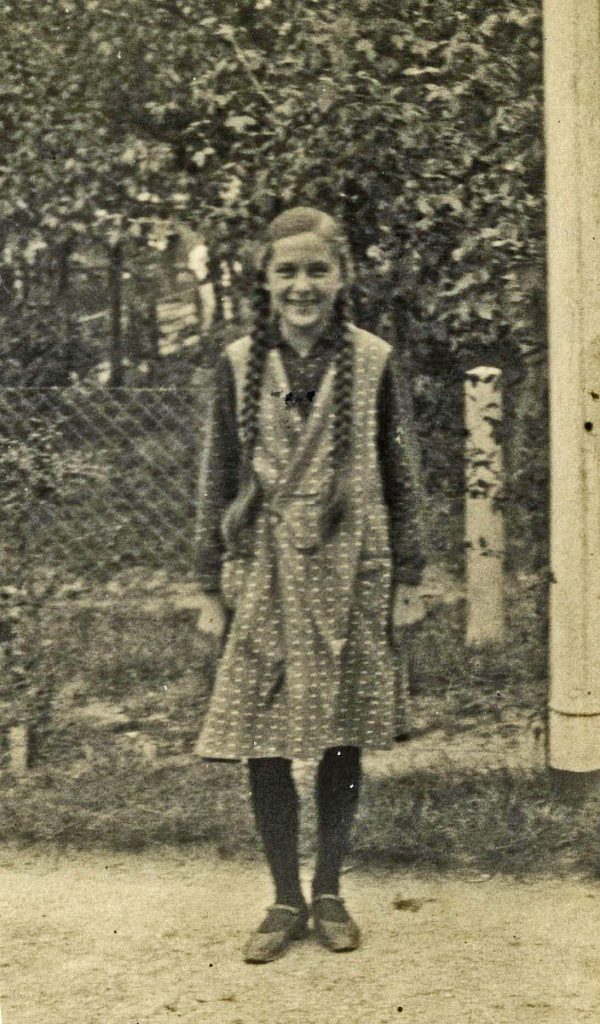 Agnes Nicolaus 1924