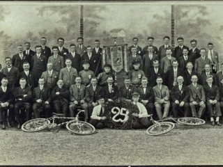 Radclub Concordia mit Kranz 25