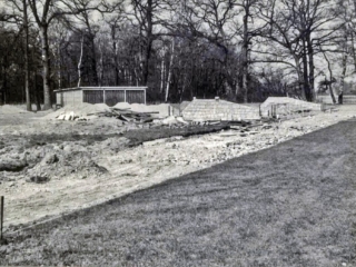 Bau Trib&uuml;ne und Garagen am Sportplatz